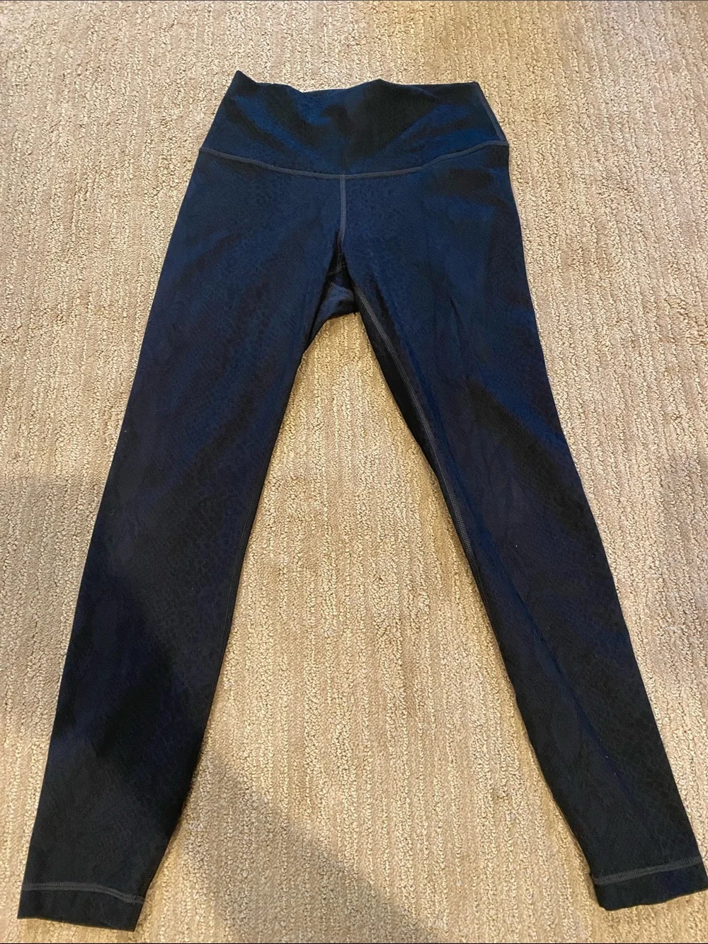 Lululemon Align Snakeskin Print Leggings Black Size 6 Yoga Luxe